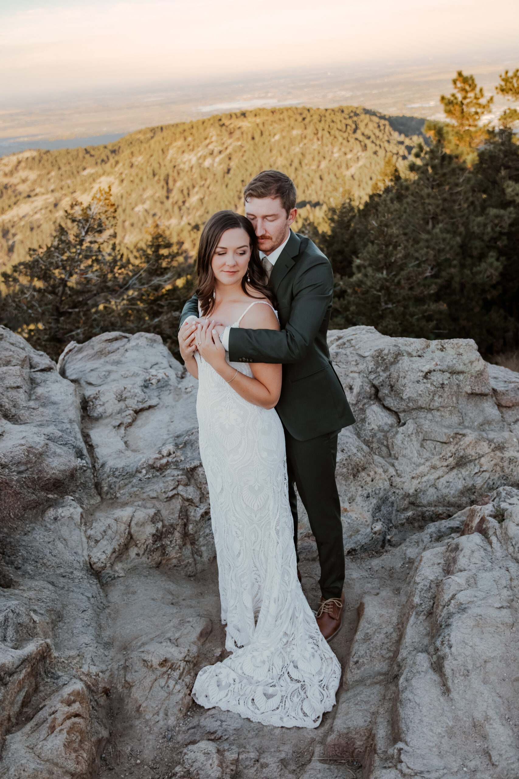 bridal portraits at lost gulch lookout boulder Colorado