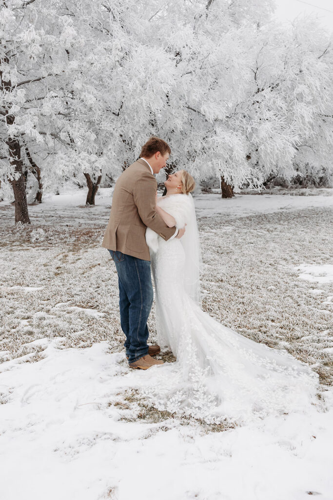 winter wedding in north dakota