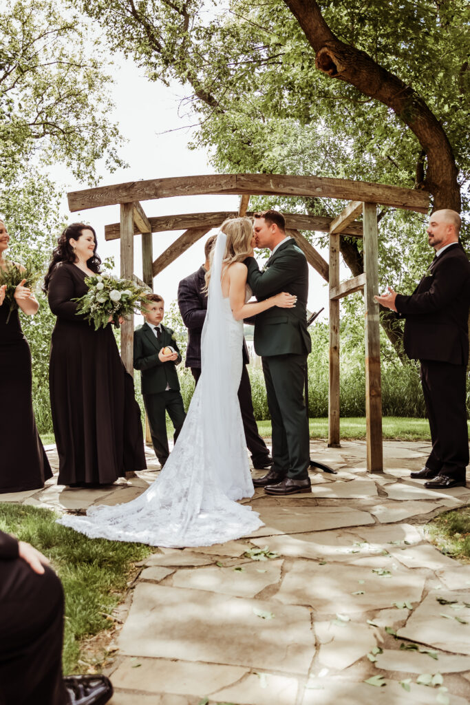 minnesota wedding venue: gathered oaks