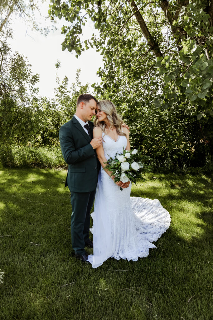 minnesota wedding venue: gathered oaks wedding