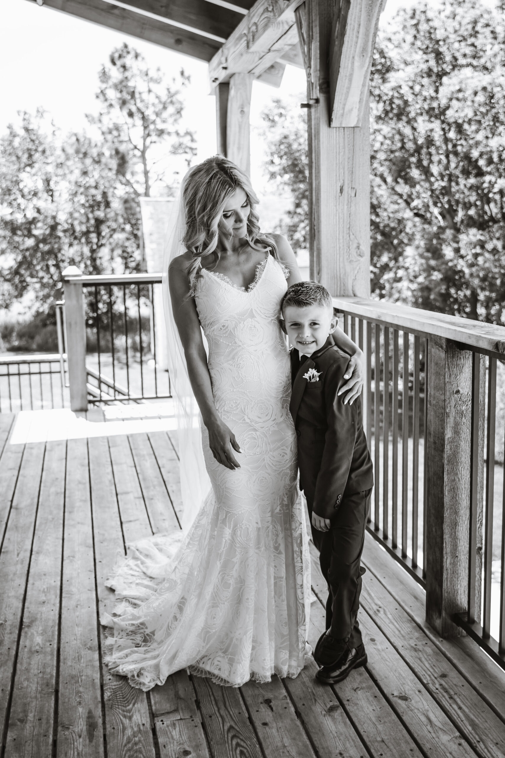 gathered oaks wedding