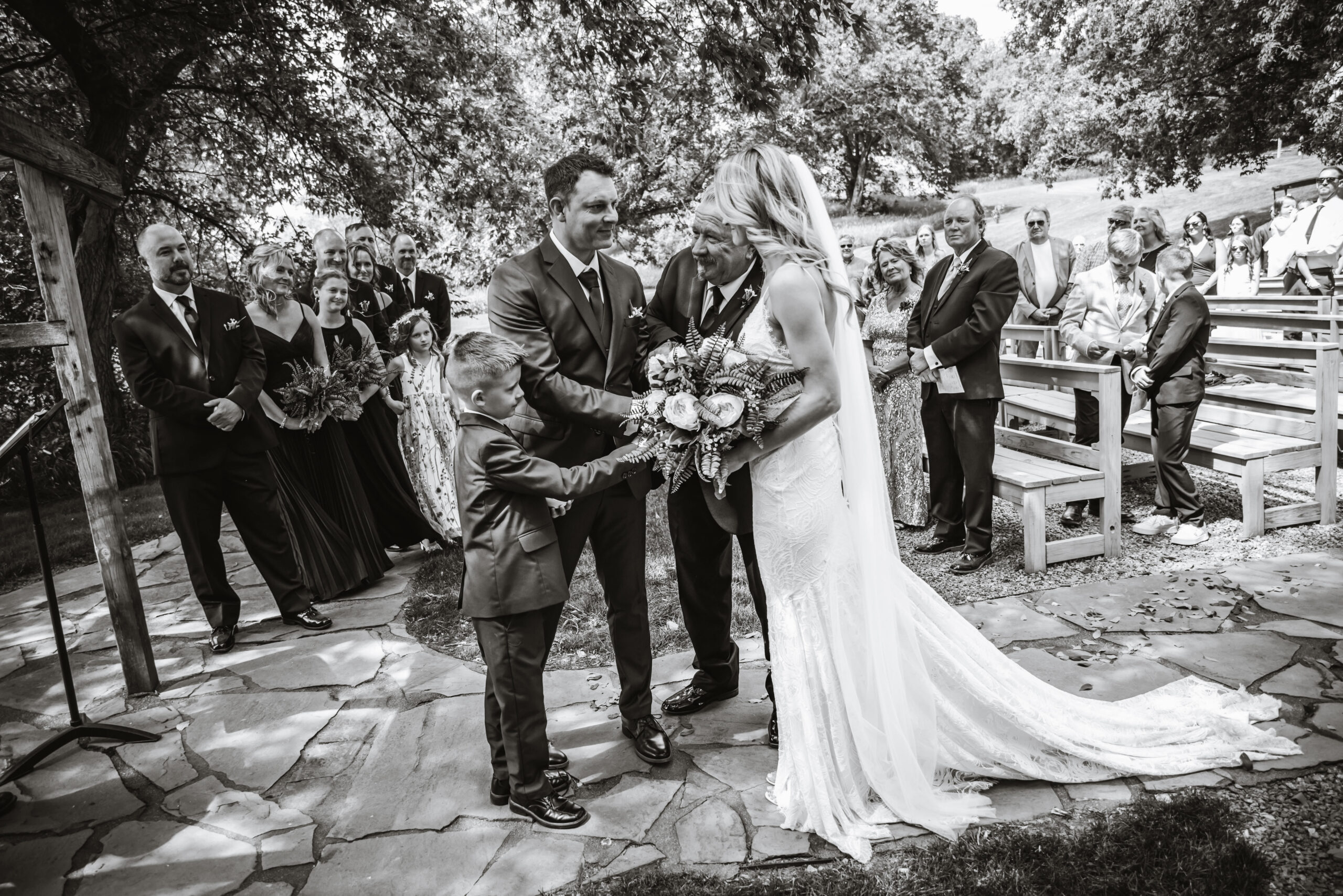 minnesota wedding venue: gathered oaks