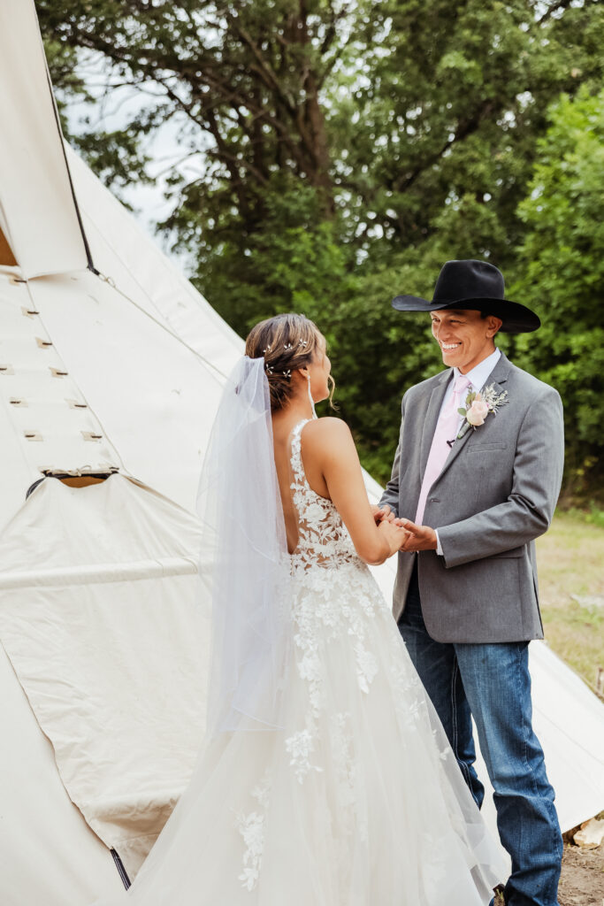 backyard wedding in mandaree, ND