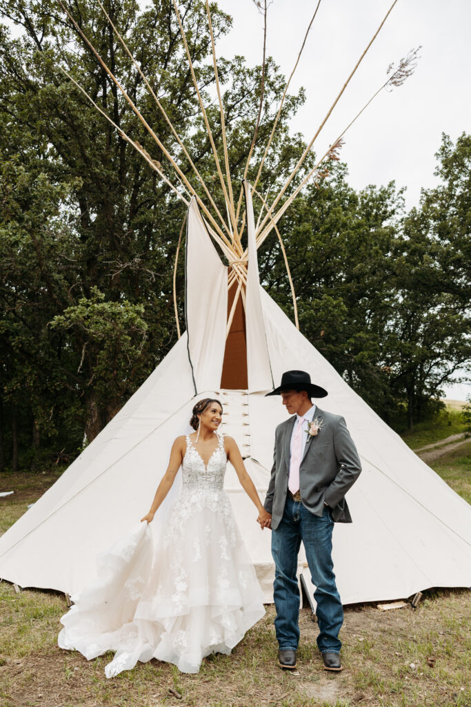 backyard wedding in mandaree, ND