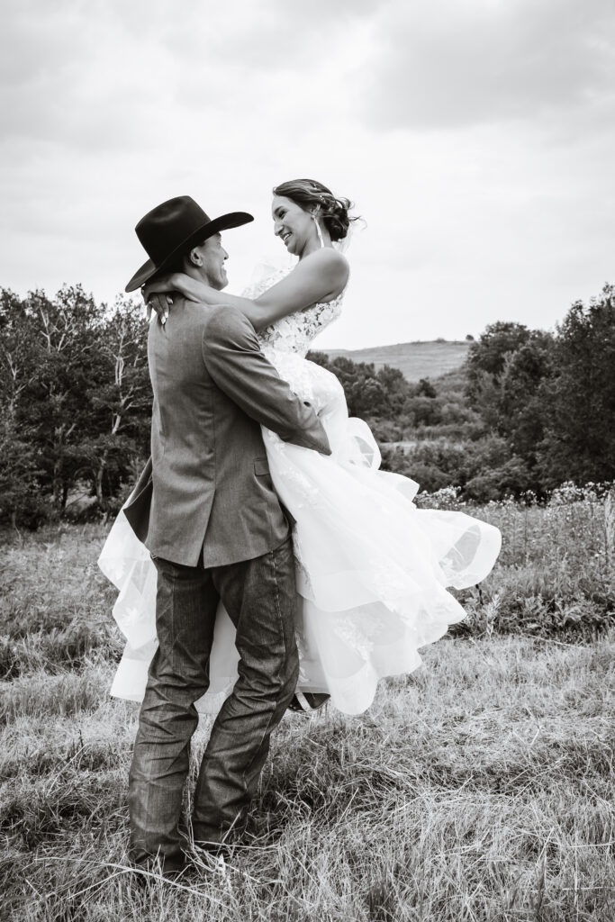 backyard wedding in mandaree, ND