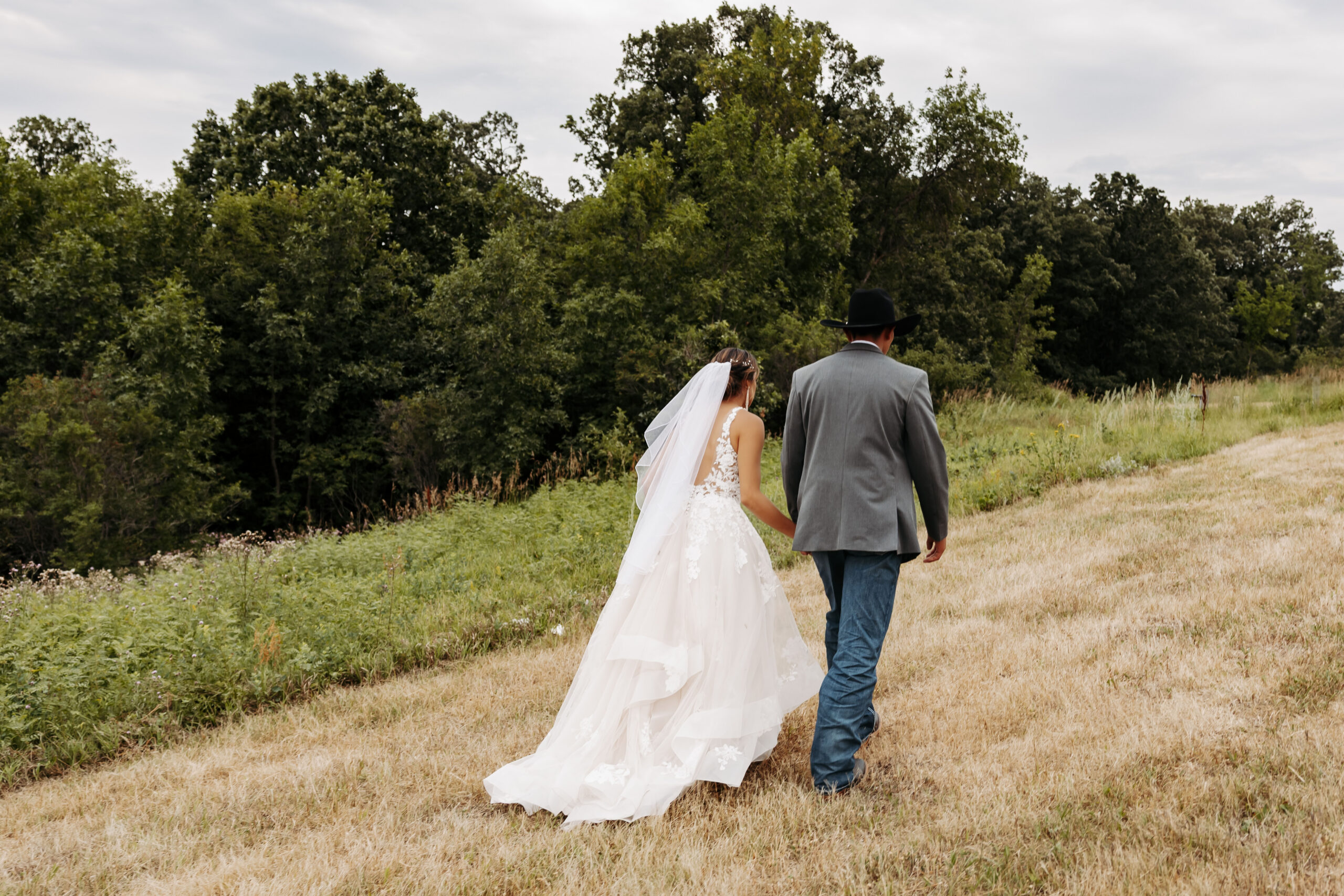 backyard wedding in mandaree, ND