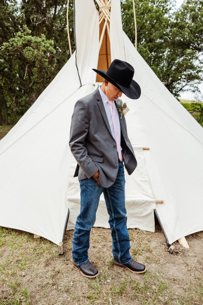 backyard wedding in mandaree, ND